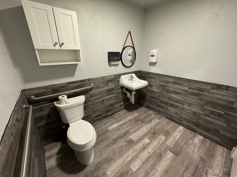 More Photos Of 702 S WC Owen Ave, Clewiston Office Residential For Sale