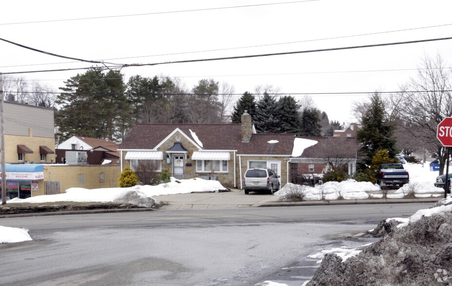 More Photos Of 2725 Leechburg Rd, Lower Burrell Office Residential For Lease