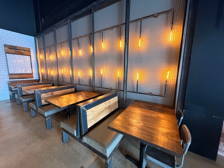 More Photos Of 17505-17571 SH 249, Houston Storefront For Lease