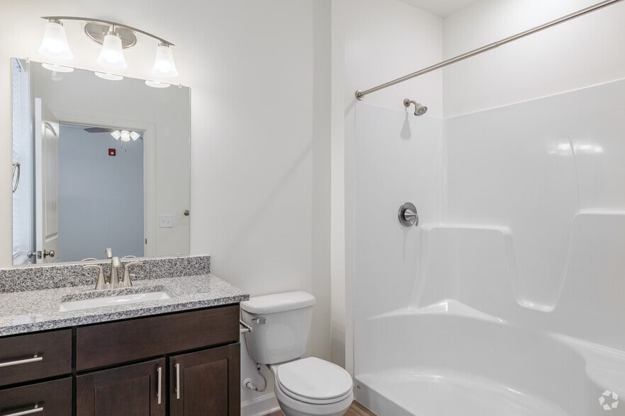 More Photos Of 41 Wttr Ln, Westminster Apartments For Sale
