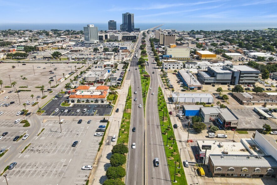 More Photos Of 3125 N Causeway Blvd, Metairie Auto Repair For Sale