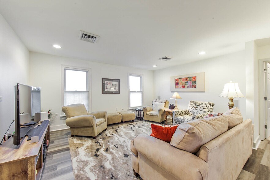 More Photos Of 179 Enterprise Dr, Houma Office Residential For Sale