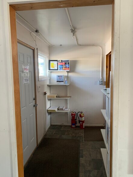 More Photos Of 13521 E Trent Ave, Spokane Light Distribution For Lease