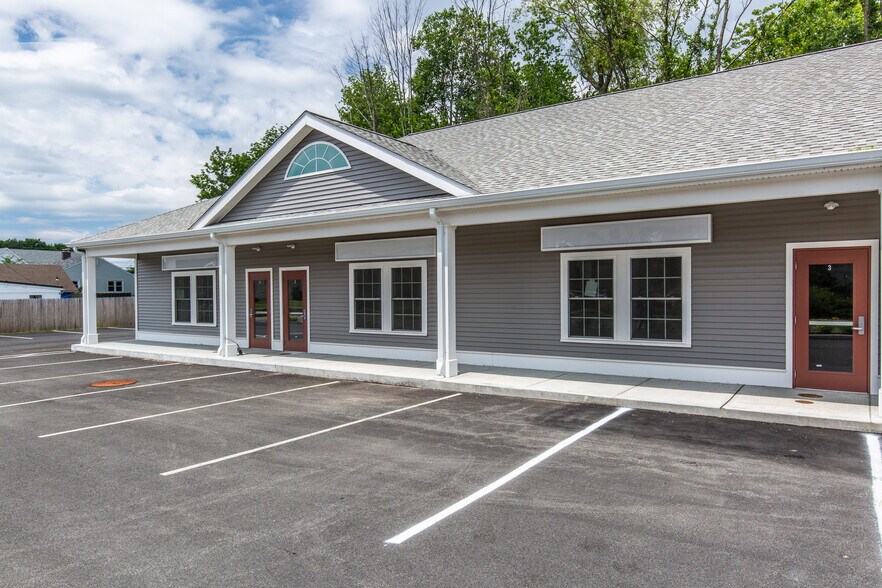 More Photos Of 294 Cowesett Ave, West Warwick General Retail For Lease