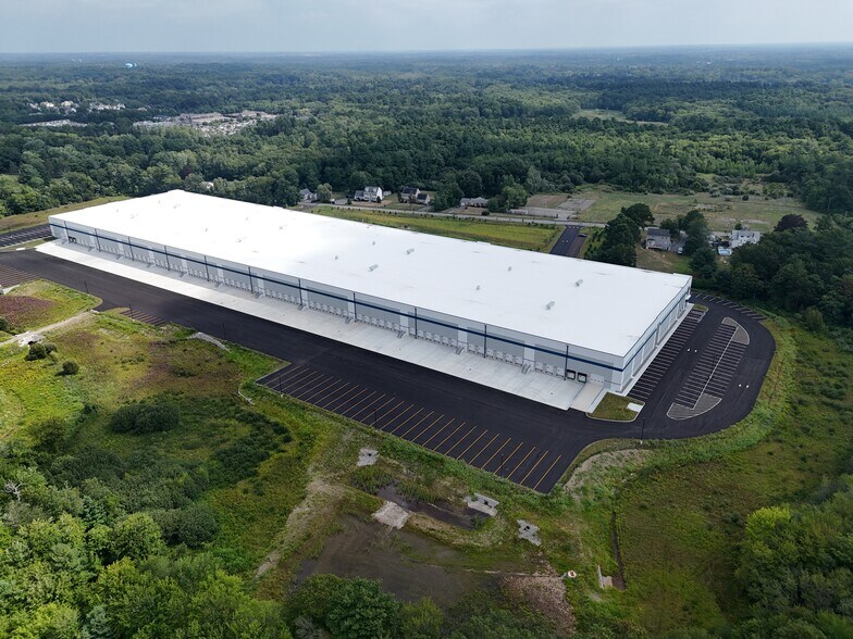 More Photos Of 21 Lincoln St, West Bridgewater Manufacturing For Lease