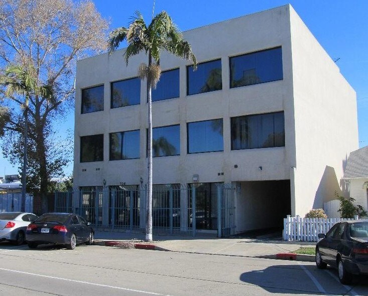 More Photos Of 726 Cole Ave, Los Angeles Office For Sale
