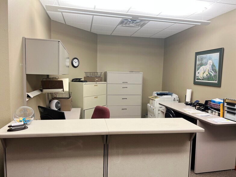 More Photos Of 13760 Bluestem Ct, Baxter Office For Sale