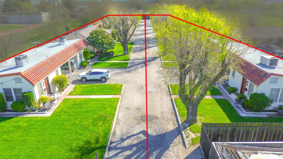 More Photos Of 1711 E Pacheco Blvd, Los Banos Apartments For Sale