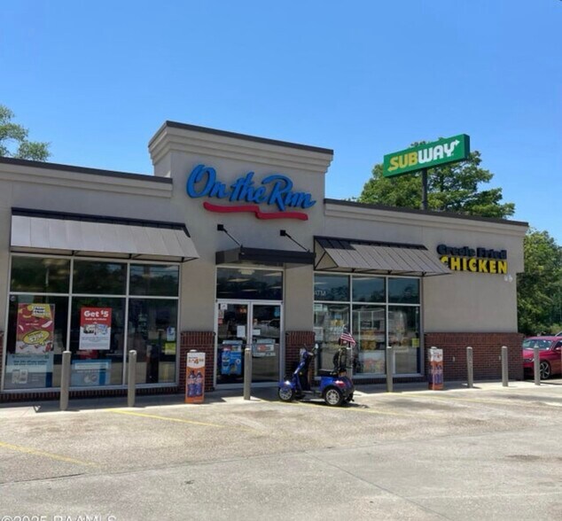 More Photos Of 28571 LA 43 Hwy, Albany Storefront For Sale
