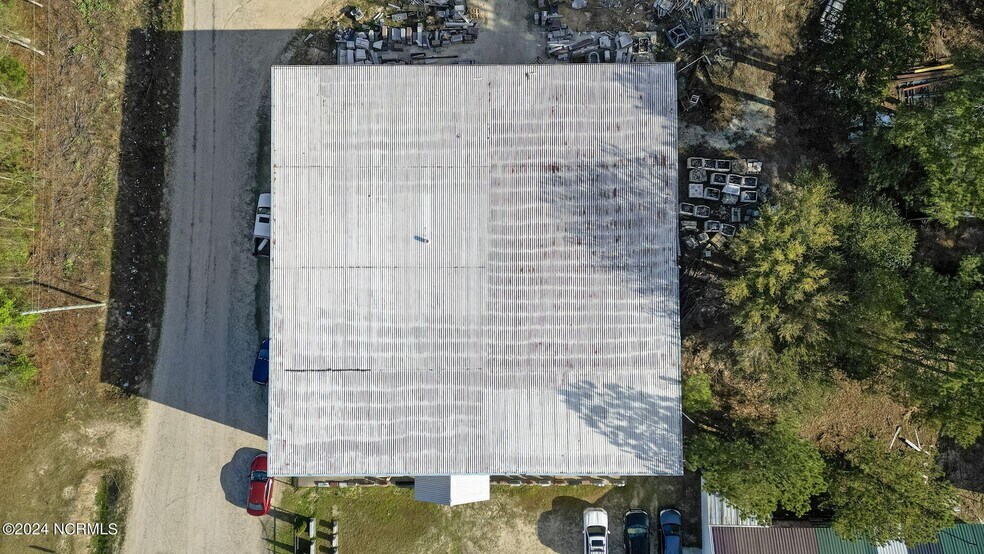 More Photos Of 895 Hwy 1, Rockingham Manufacturing For Lease