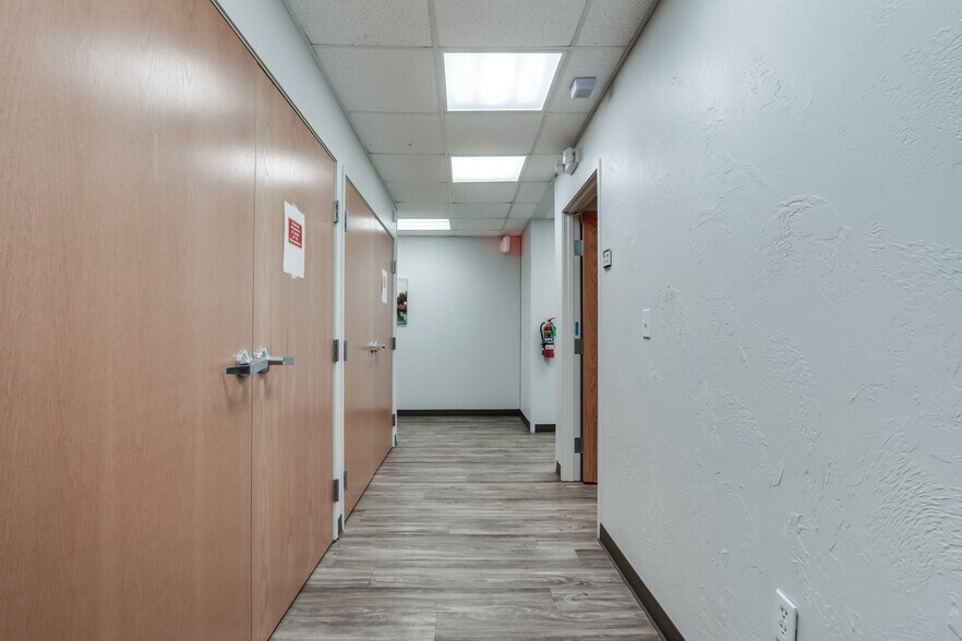 More Photos Of 416 SW 79th St, Oklahoma City Office For Sale