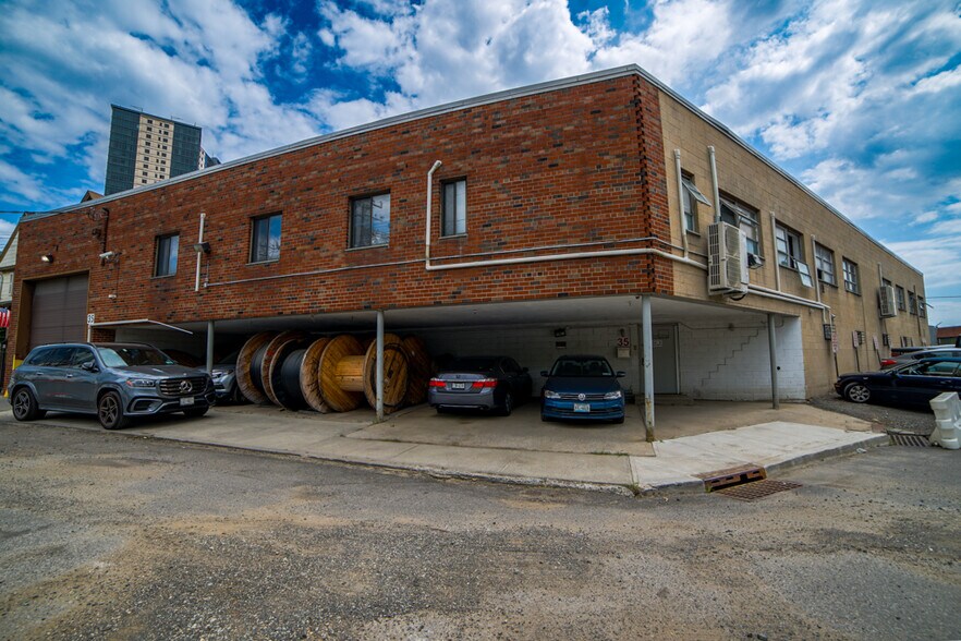 More Photos Of 35-41 Bartels Pl, New Rochelle Warehouse For Sale