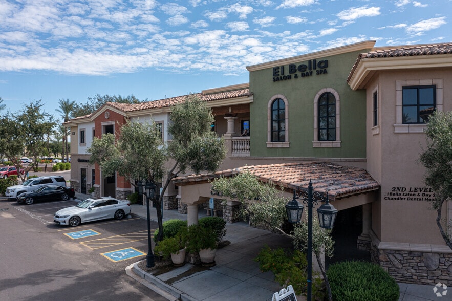 Primary Photo Of 1035 W Queen Creek Rd, Chandler General Retail For Lease