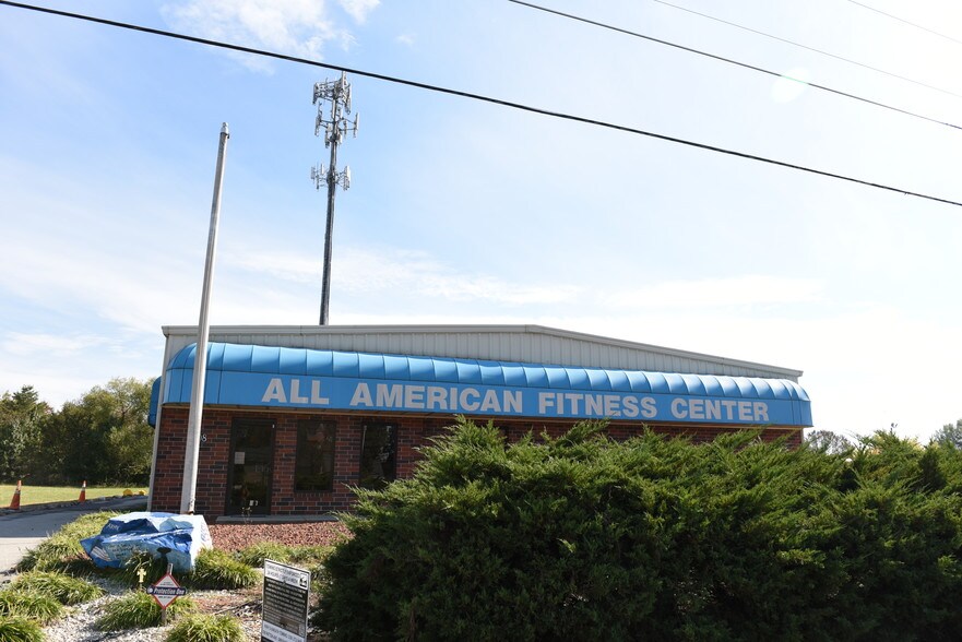 More Photos Of 3208 N Ohenry Blvd, Greensboro Health Club For Sale