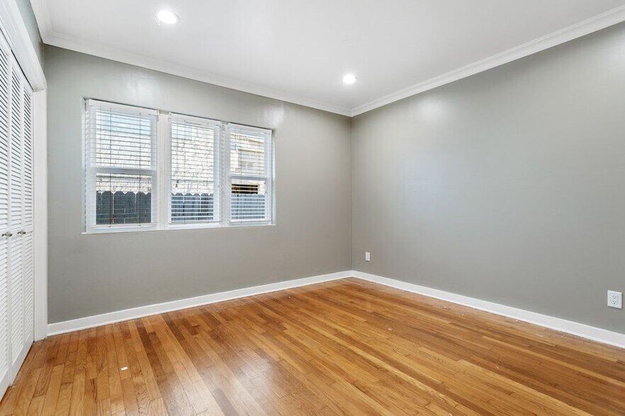 More Photos Of 1511 12th St, Santa Monica Multifamily For Sale