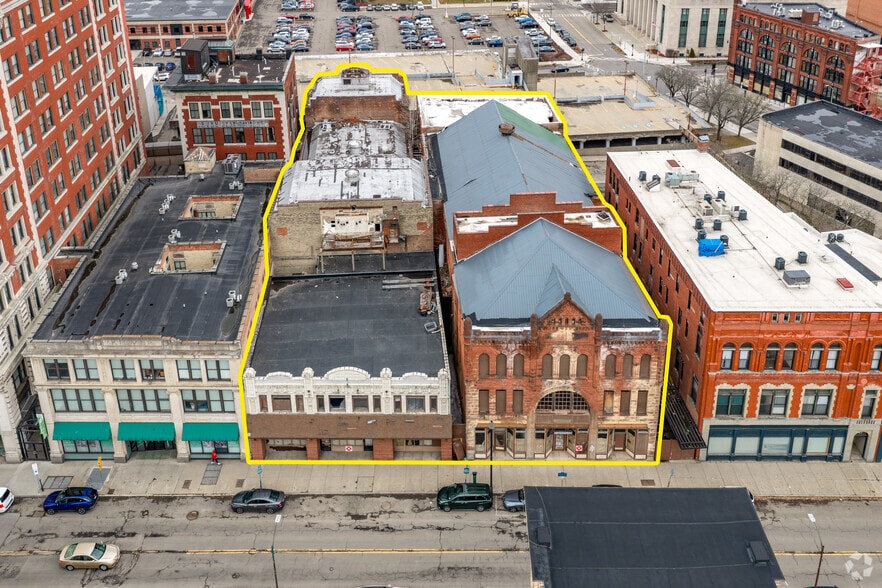 More Photos Of 27 Chenango St, Binghamton General Retail For Sale