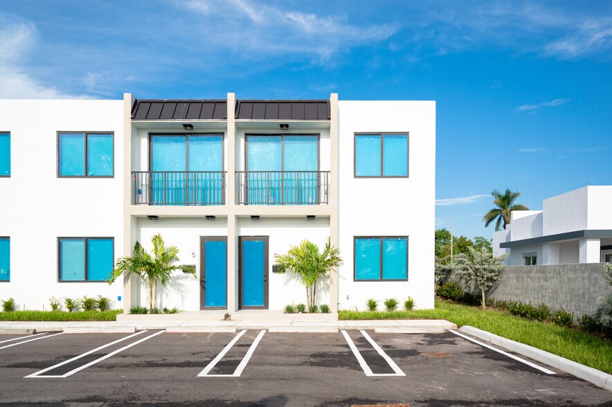 More Photos Of 238 nw 2nd St, Florida City Apartments For Sale