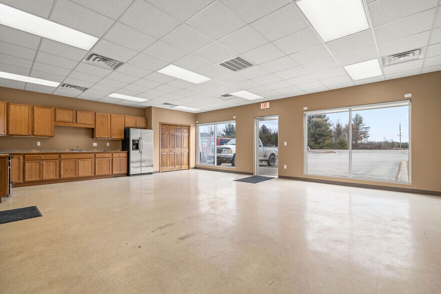 More Photos Of 2655-2679 N Meridian Rd, Sanford General Retail For Sale