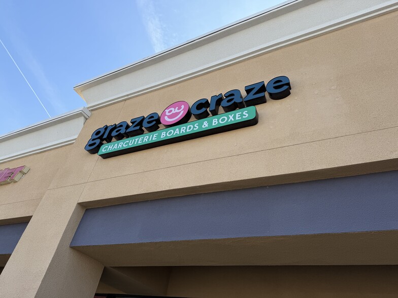 More Photos Of 13061-13073 Rosedale Hwy, Bakersfield General Retail For Lease