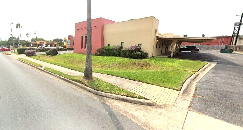 More Photos Of 2917 N 23rd St, McAllen Medical For Lease
