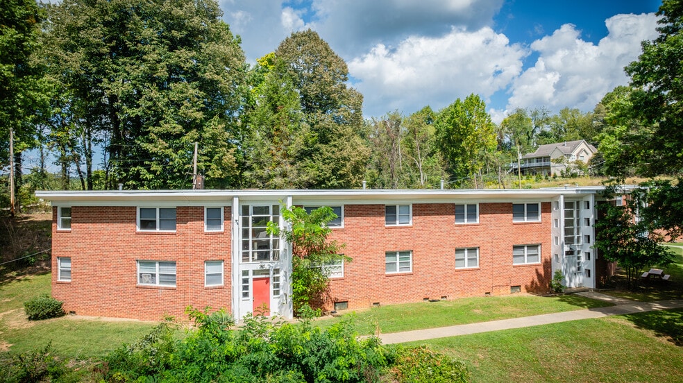More Photos Of 132 Mesa Ln, Bristol Apartments For Sale
