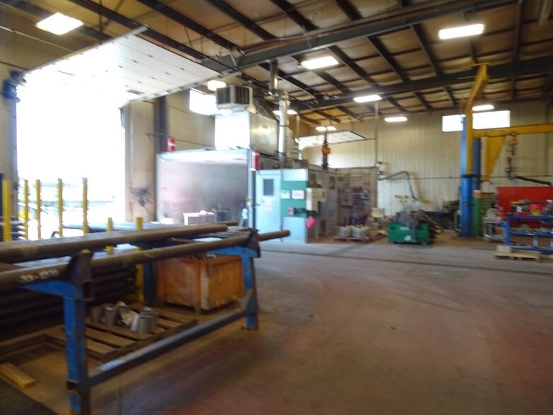 More Photos Of 4604 62nd Ave, Lloydminster Warehouse For Lease