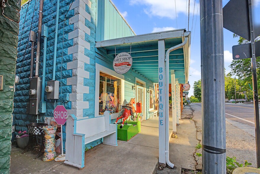 More Photos Of 219 MO-21, Caledonia Storefront Retail Residential For Sale