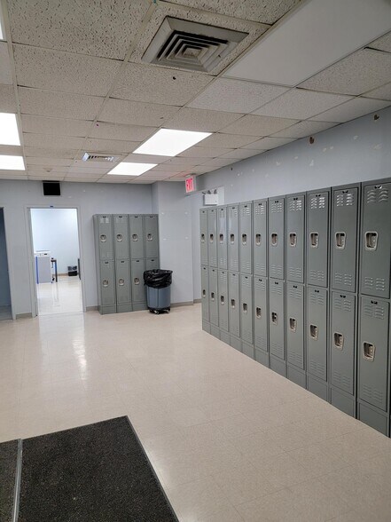 More Photos Of 332 E 149th St, Bronx Office For Lease