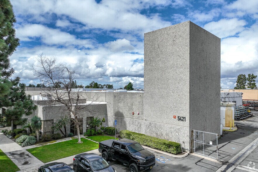 More Photos Of 5421 Argosy Ave, Huntington Beach Manufacturing For Sale