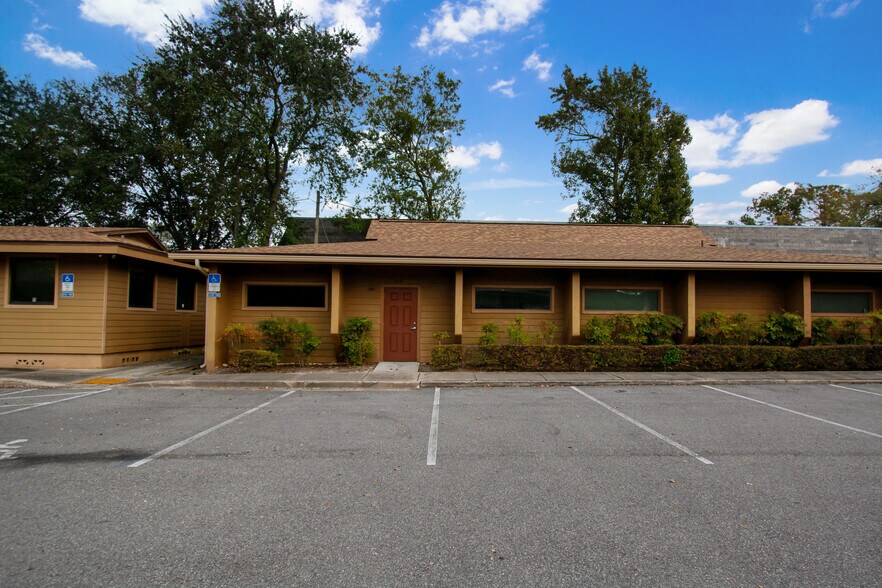 More Photos Of 949 Lane Ave S, Jacksonville Medical For Lease