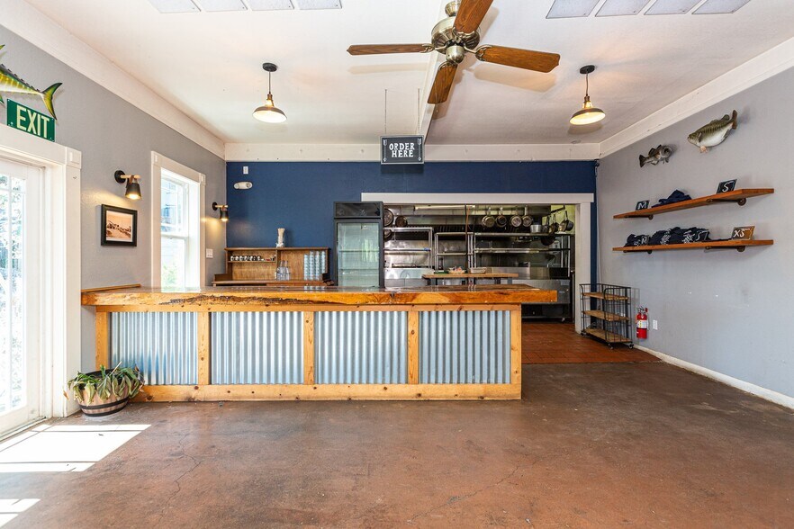 More Photos Of 26955 State Route 1, Tomales Storefront Retail Residential For Lease