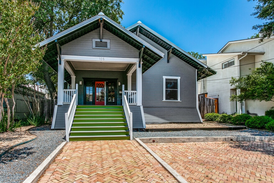 Primary Photo Of 105 Montclair Ave, San Antonio Medical For Sale