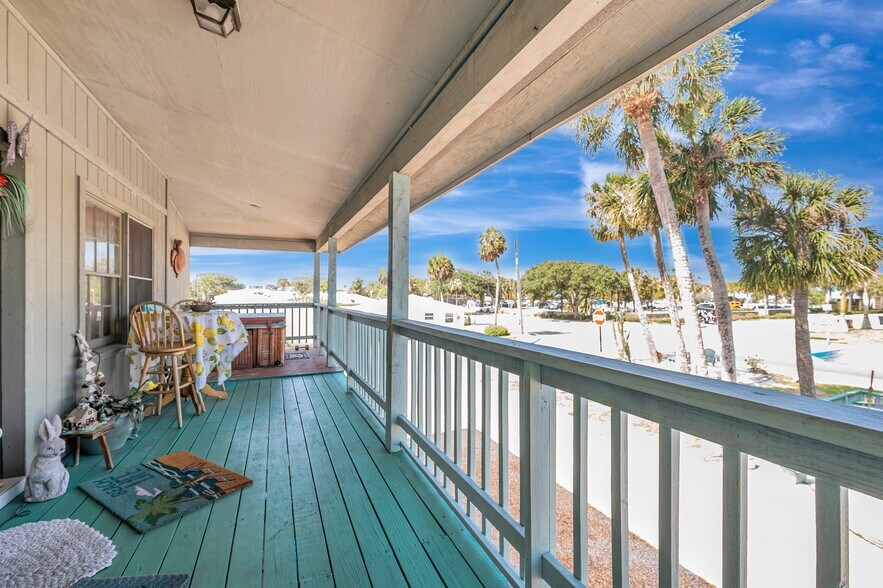 More Photos Of 1803 Gulf Blvd, Indian Rocks Beach Hotel For Sale