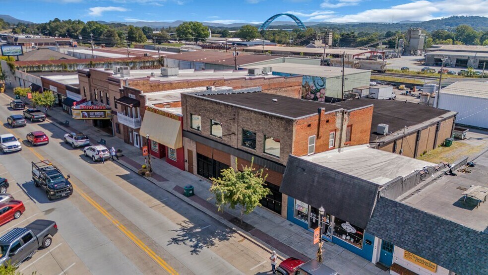 More Photos Of 227 Cedar Ave, South Pittsburg Freestanding For Sale