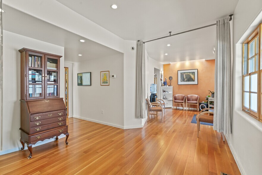 More Photos Of 103 S St Francis Dr, Santa Fe Medical For Sale