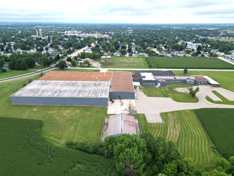More Photos Of 505 Libby St, Waupun Manufacturing For Lease