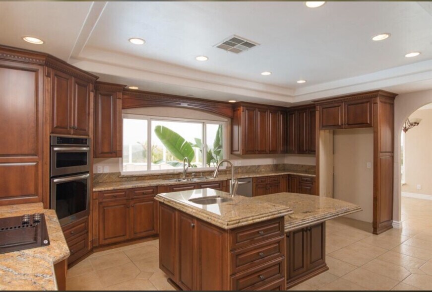 More Photos Of 12212 Old Stone Rd, Poway Assisted Living For Lease