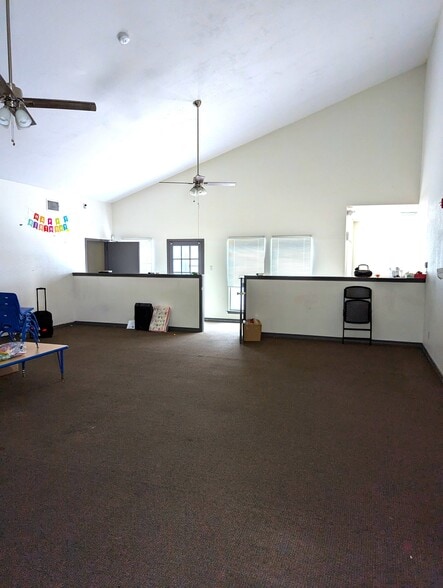 More Photos Of 5430 Timberhill, San Antonio Daycare Center For Lease