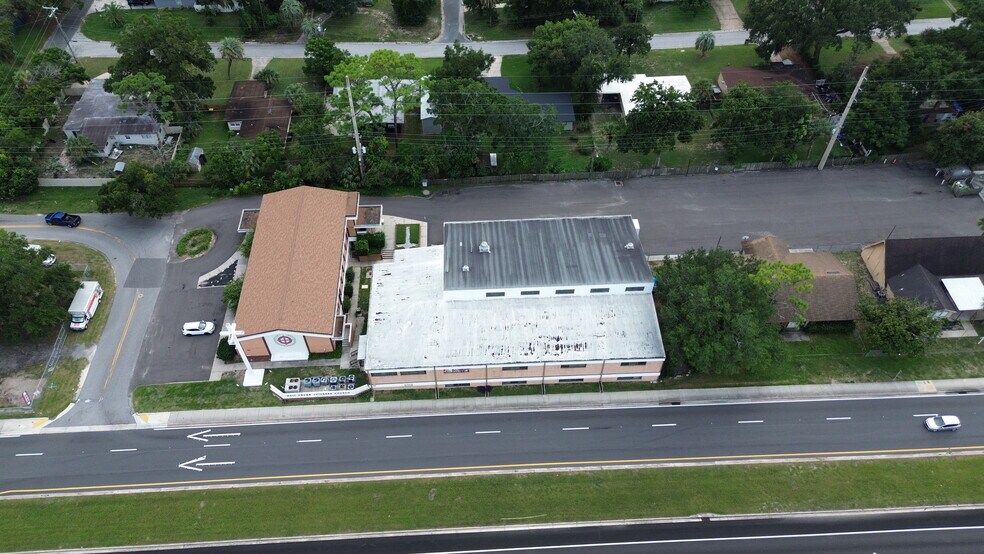 More Photos Of 6612 Arlington Expy, Jacksonville Schools For Lease