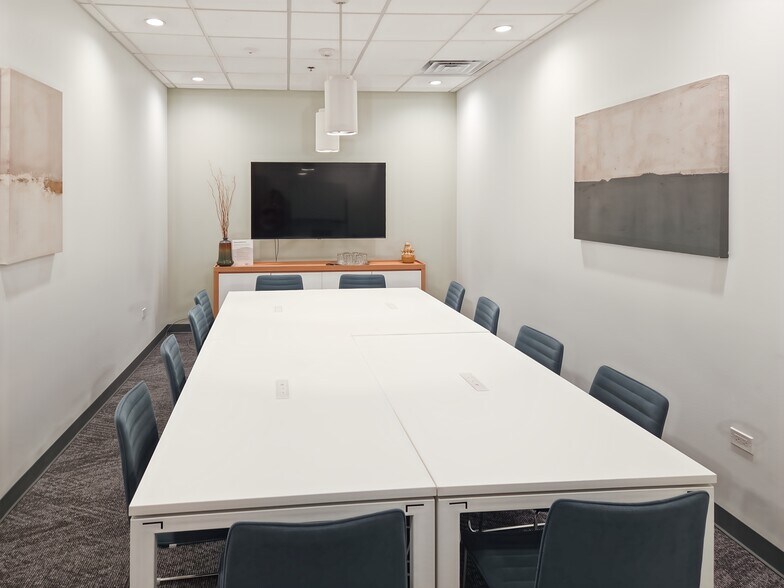 Primary Photo Of 611 S Milwaukee Ave, Libertyville Coworking Space