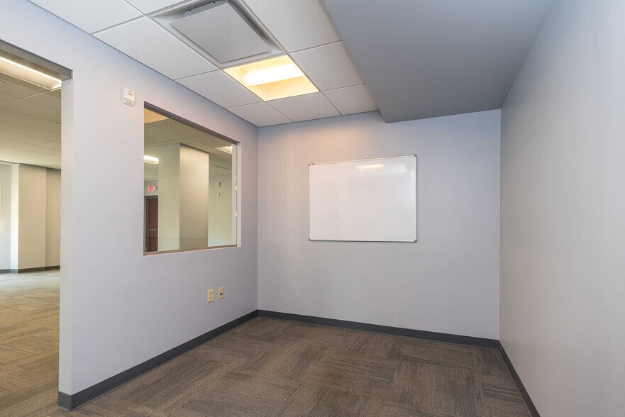 More Photos Of 574 Main St, Bethlehem Storefront Retail Office For Sale