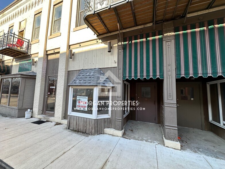 Primary Photo Of 510 Locust St, Middletown Storefront For Lease