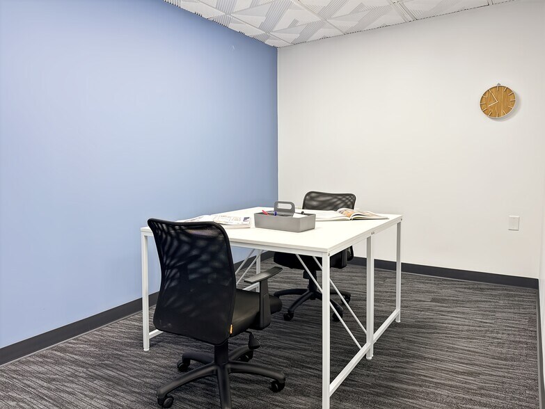 More Photos Of 6450 Farmington Rd, West Bloomfield Coworking Space