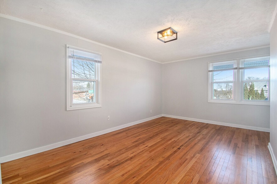 More Photos Of 5519 Northwest Radial Hwy, Omaha Medical For Sale