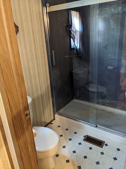 More Photos Of 1902 Avenue C, Cheyenne Industrial For Sale