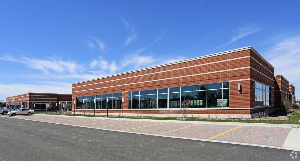More Photos Of 1250 Windham Pky, Romeoville Office For Lease