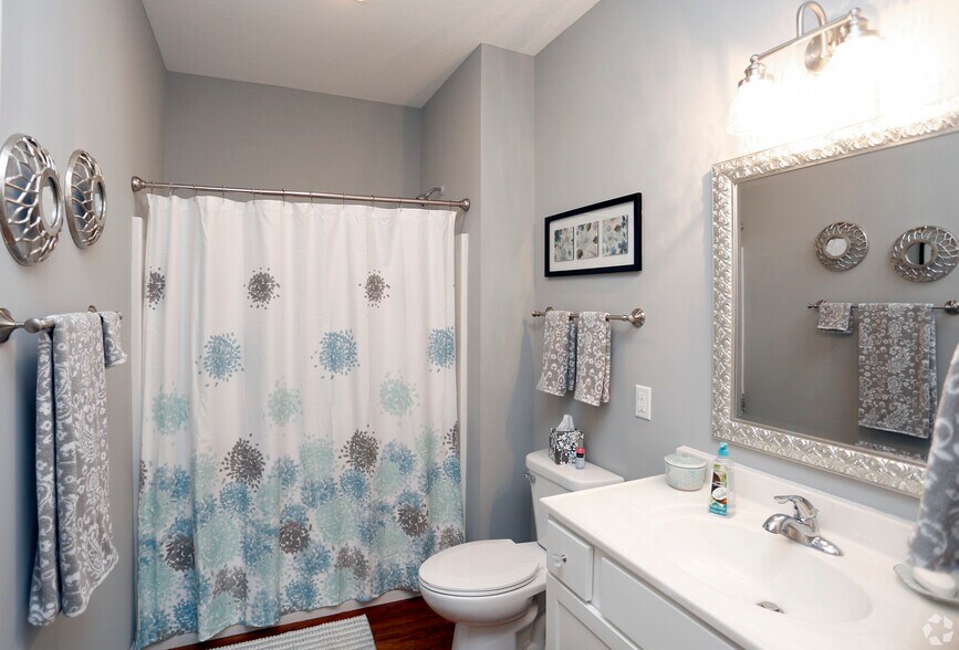 More Photos Of 9050 800 S, Pendleton Apartments For Sale