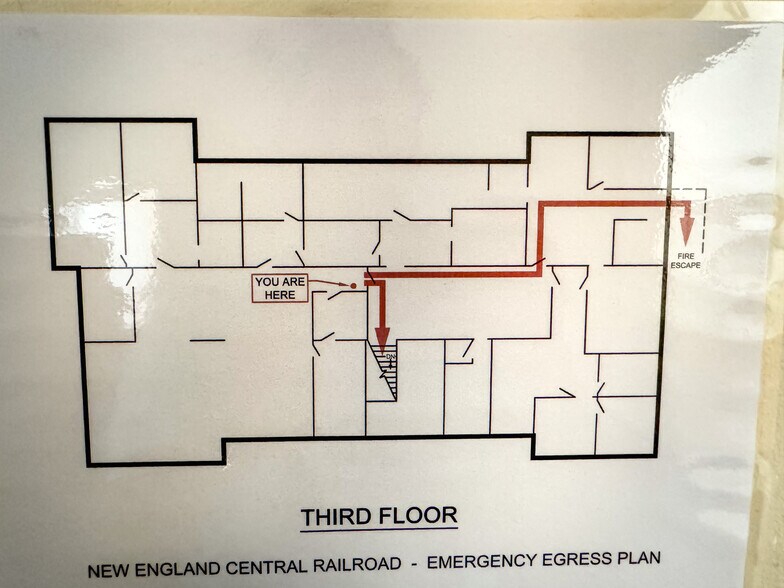 More Photos Of 2 Federal St, Saint Albans Specialty For Sale