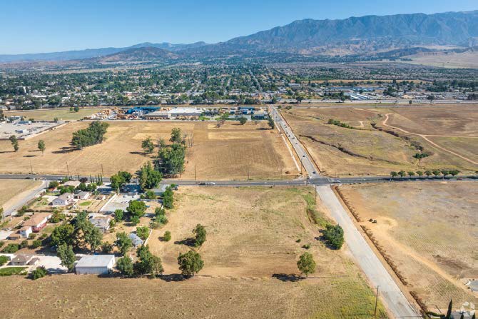 More Photos Of 1120 E 1st St, Beaumont Land For Sale