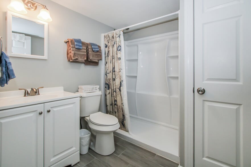 More Photos Of 3226 Stringfellow Rd, Saint James City Apartments For Sale